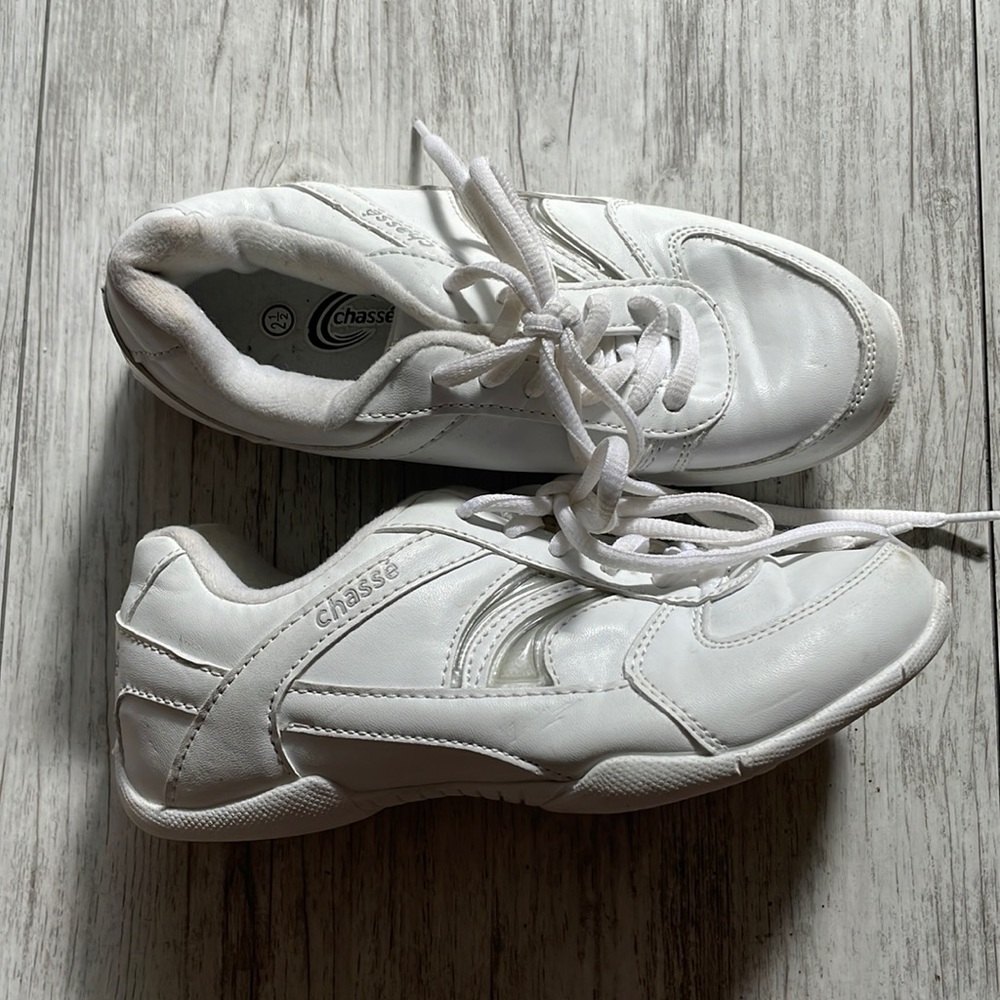 Cheer practice shoes 2.5 little girl